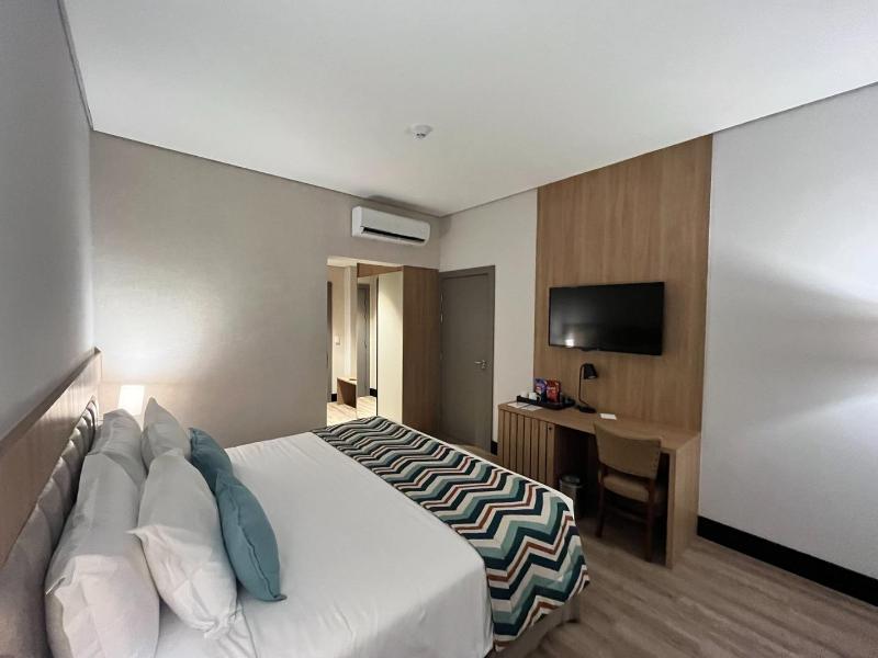 Japy Golf Resort Hotel image