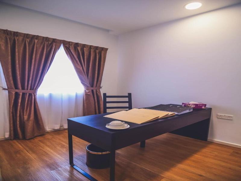 Aman Hills Hotel image