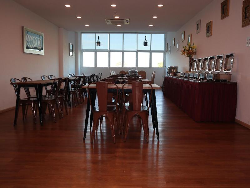 Aman Hills Hotel image