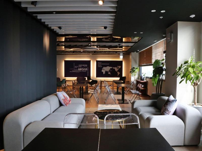 Brosis Hotel image