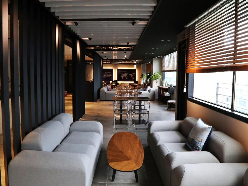 Brosis Hotel image