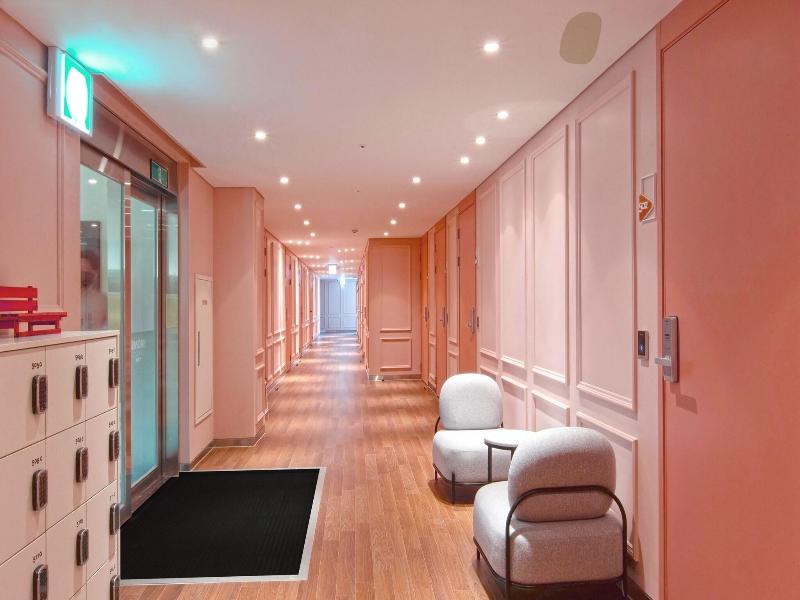 Brosis Hotel image