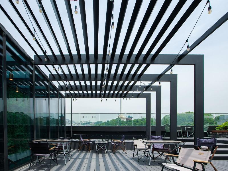 Brosis Hotel image