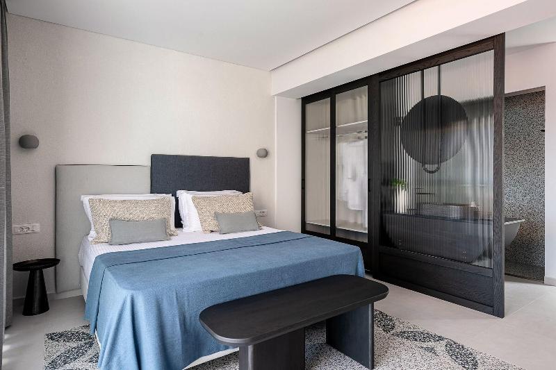 Nuovo Luxury Suites image