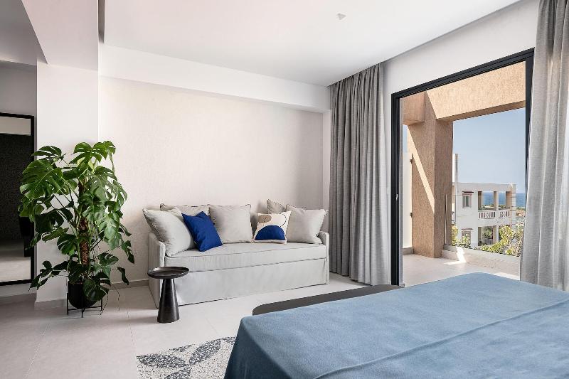 Nuovo Luxury Suites image