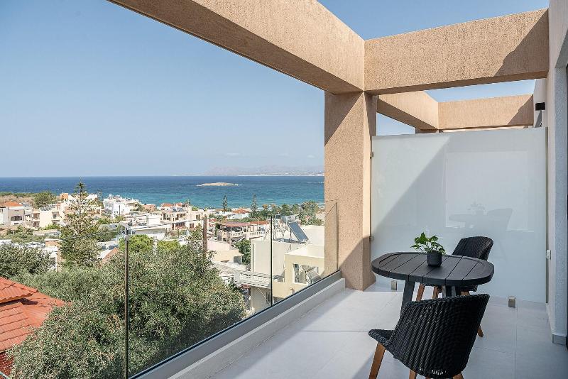 Nuovo Luxury Suites image