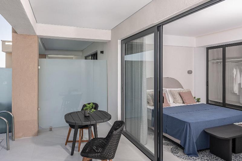 Nuovo Luxury Suites image