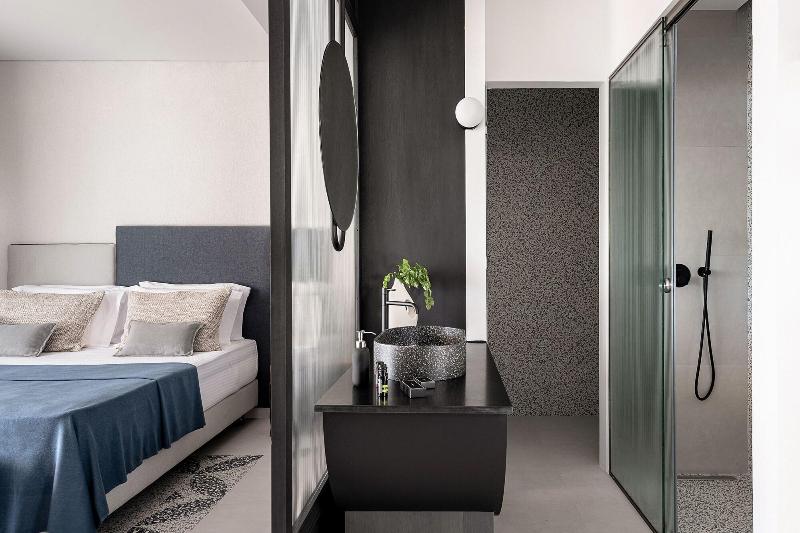 Nuovo Luxury Suites image