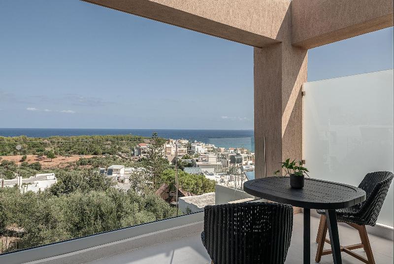 Nuovo Luxury Suites image