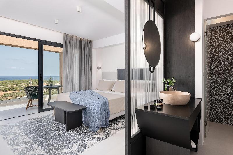 Nuovo Luxury Suites image