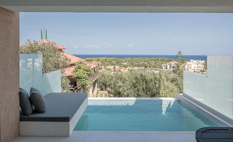 Nuovo Luxury Suites image