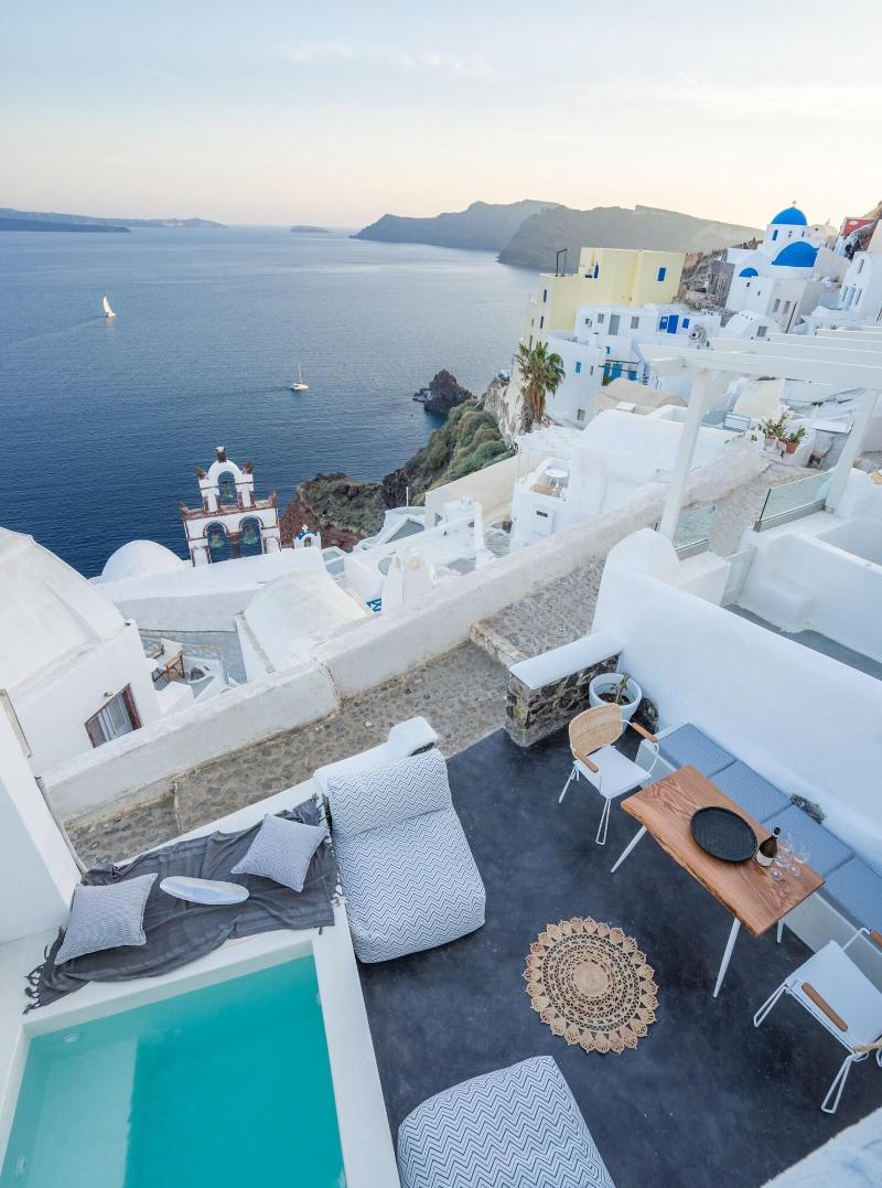 Canvas Suites image