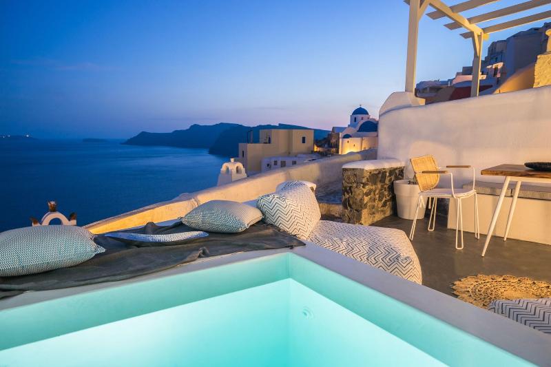 Canvas Suites image