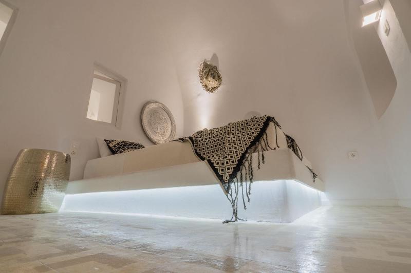Canvas Suites image
