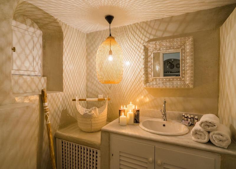 Canvas Suites image