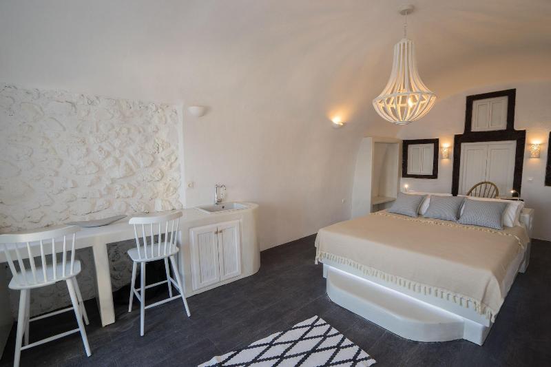 Canvas Suites image