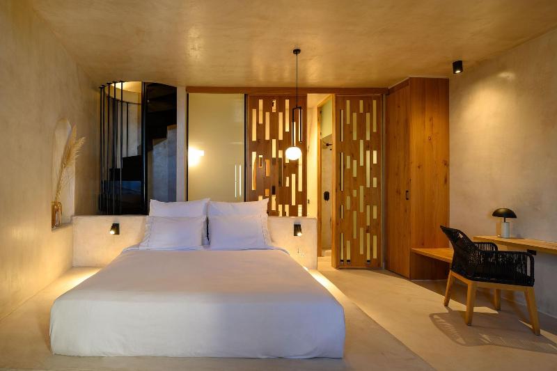 Canvas Suites image