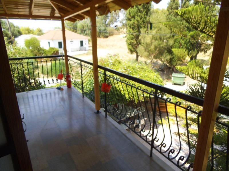 Villa Xenos Studios & Apartments image
