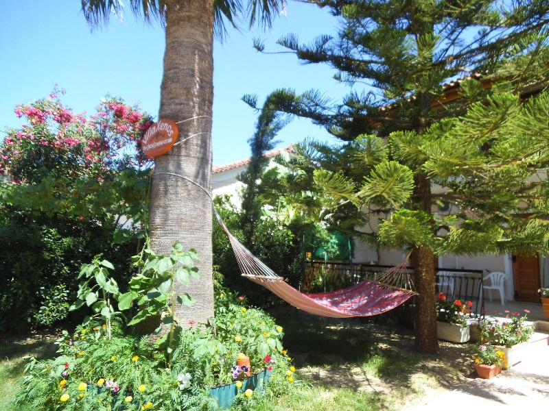 Villa Xenos Studios & Apartments image