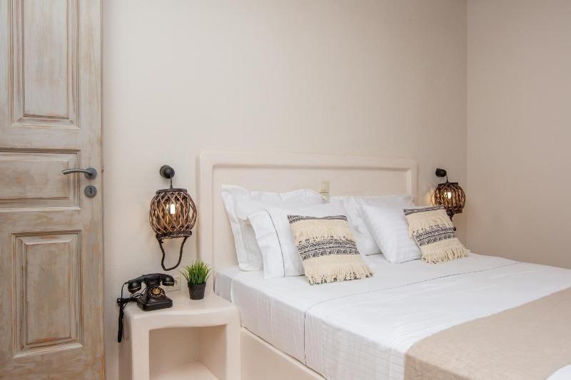 Ampelos  Inn image