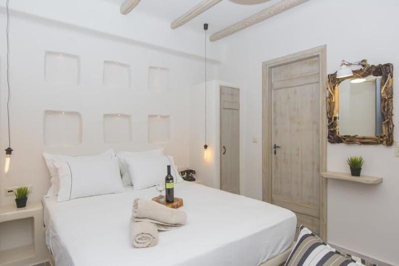 Ampelos  Inn image