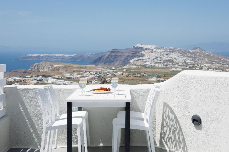 Santorini Dreams Villas image