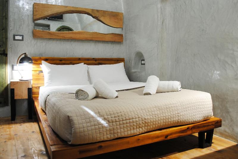 Santorini Dreams Villas gallery photo 26