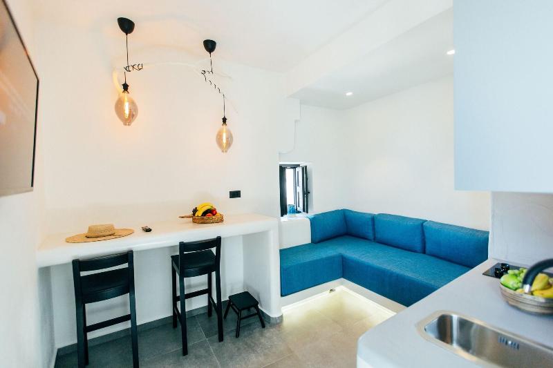 Santorini Dreams Villas image