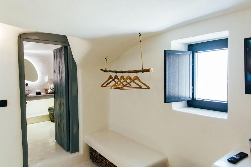 Santorini Dreams Villas image
