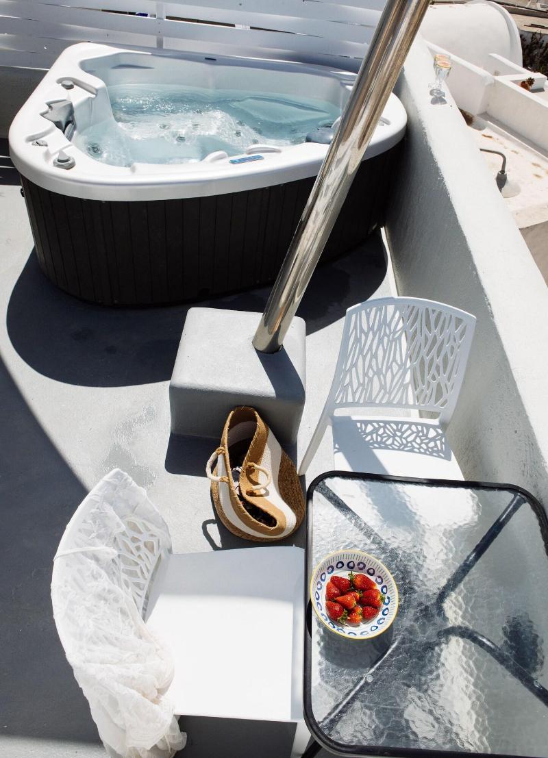 Santorini Dreams Villas image