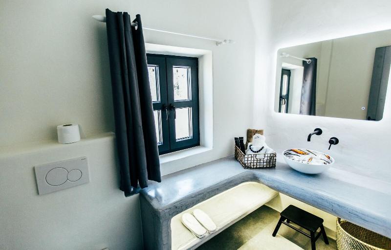 Santorini Dreams Villas image