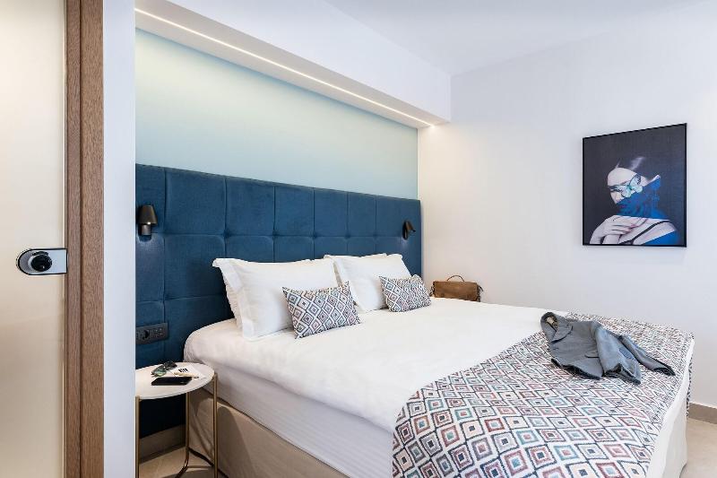 M City Hotel image