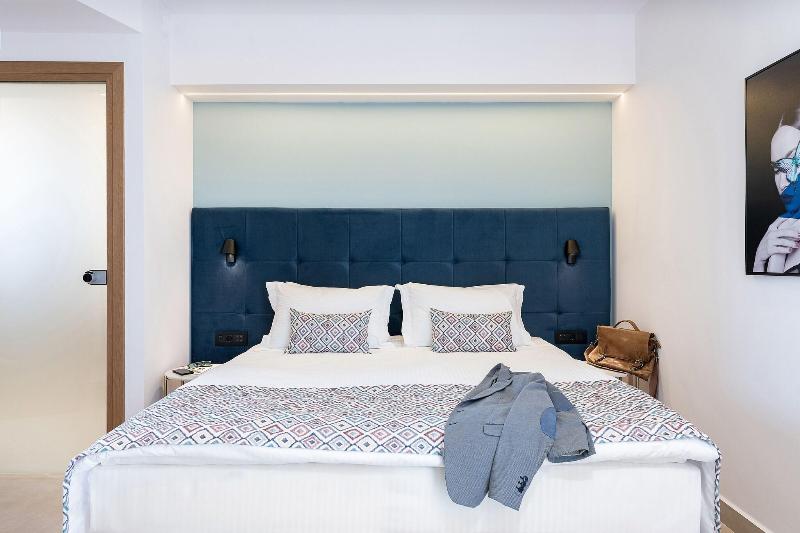 M City Hotel image
