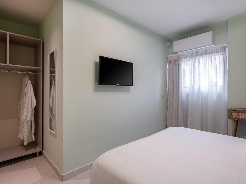 M City Hotel image