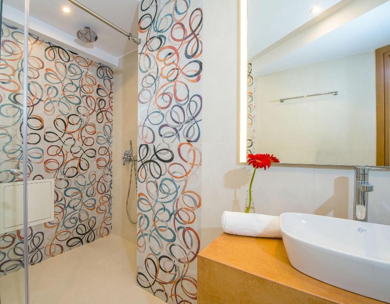 M City Hotel image