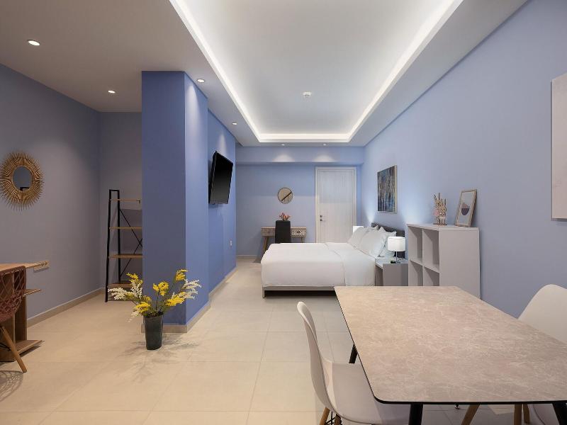 M City Hotel image