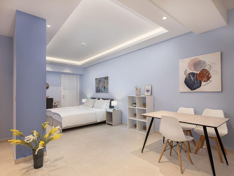 M City Hotel image