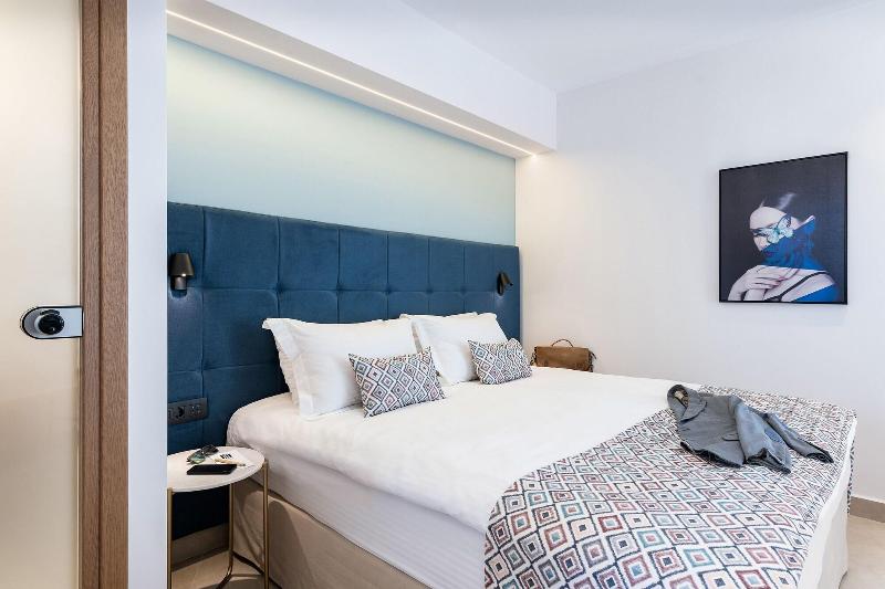 M City Hotel image