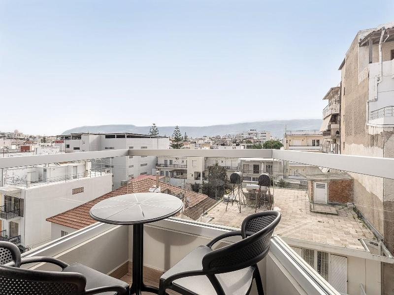 M City Hotel image
