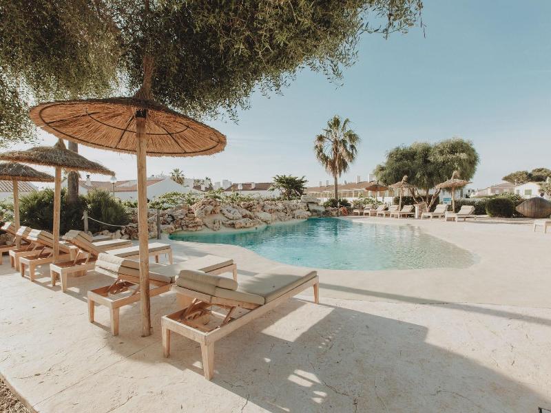 Lago Resort Menorca - Villas & Bungalows Del Lago image