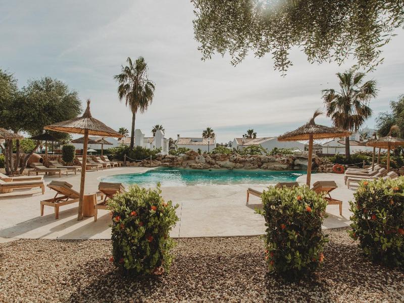 Lago Resort Menorca - Villas & Bungalows Del Lago image