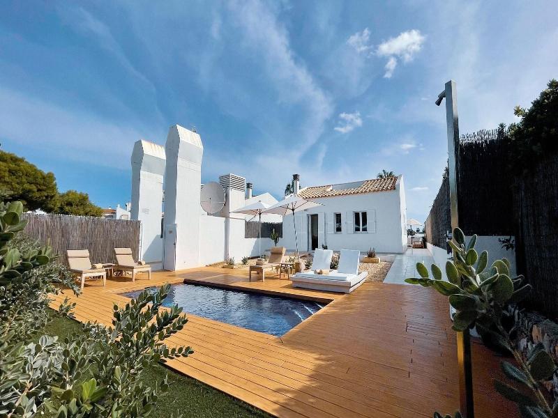 Lago Resort Menorca - Villas & Bungalows Del Lago image
