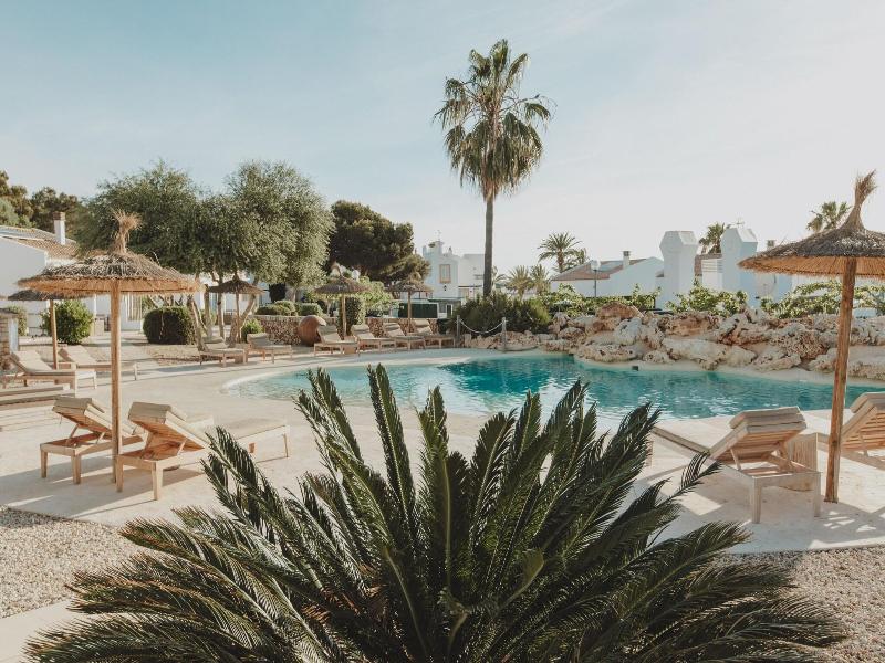 Lago Resort Menorca - Villas & Bungalows Del Lago image