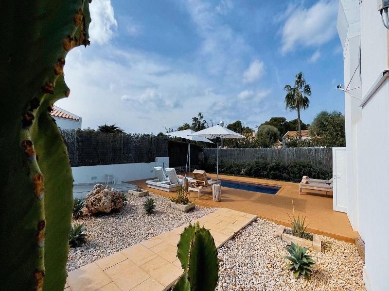 Lago Resort Menorca - Villas & Bungalows Del Lago image