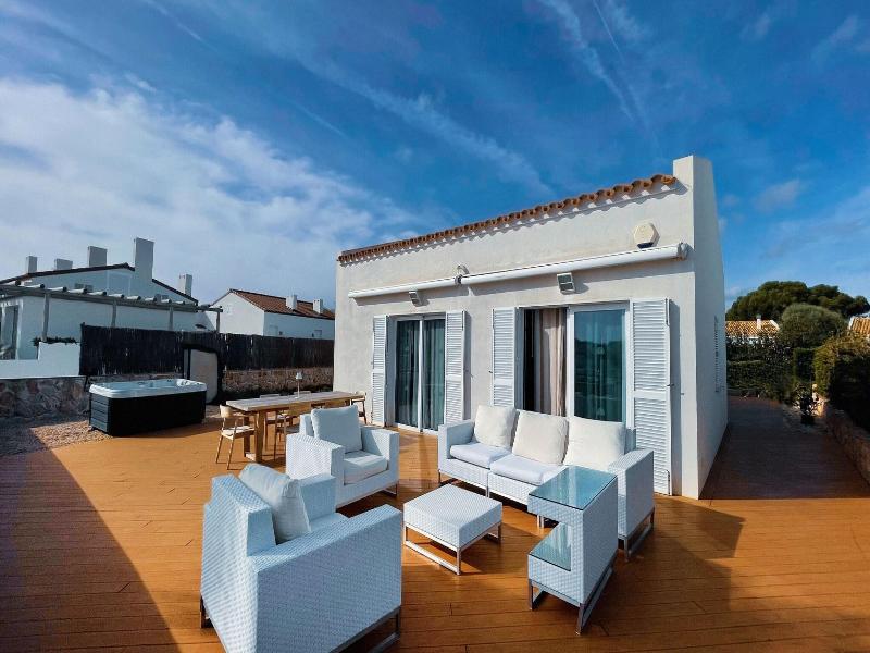 Lago Resort Menorca - Villas & Bungalows Del Lago image