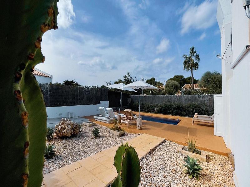 Lago Resort Menorca - Villas & Bungalows Del Lago image