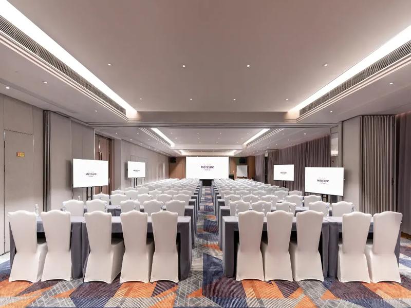 Mercure Guangzhou Tianhe Sports Center image