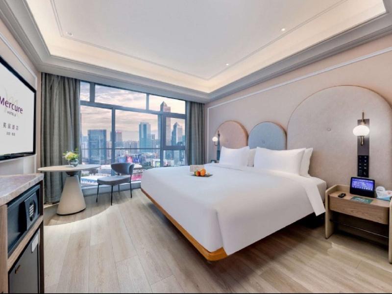 Mercure Guangzhou Tianhe Sports Center image