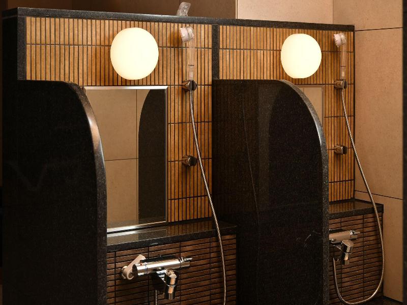 Centurion Hotel & Spa Classic Izum image