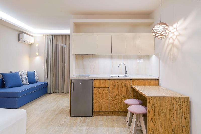 Iliomagic Luxury Suites Thassos image